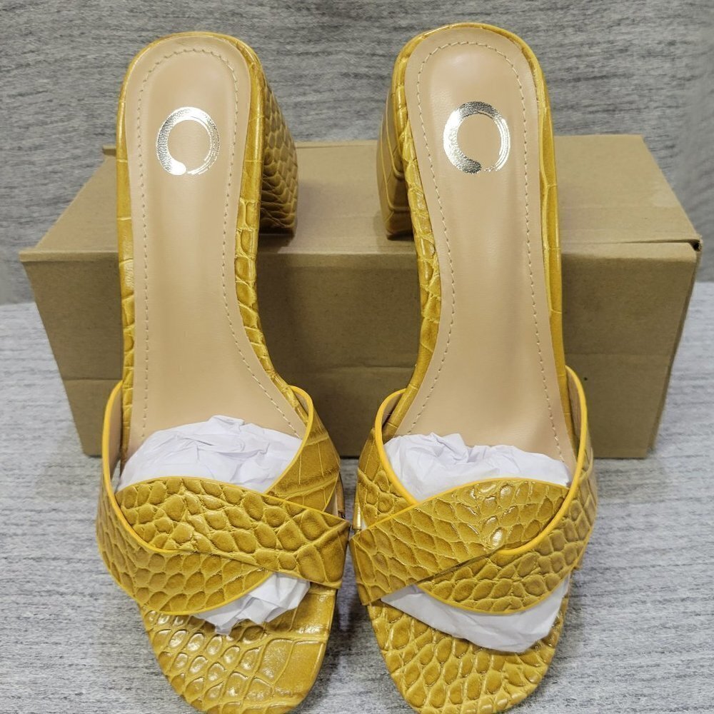 Journee Collection Perette Slide (Yellow) Women's Shoes